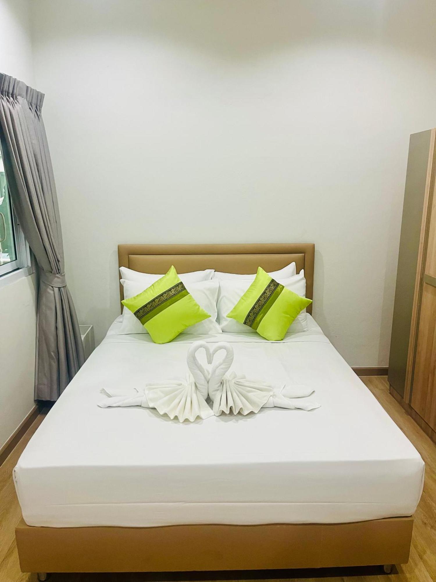 28 Boutique Hotel Patong Extérieur photo