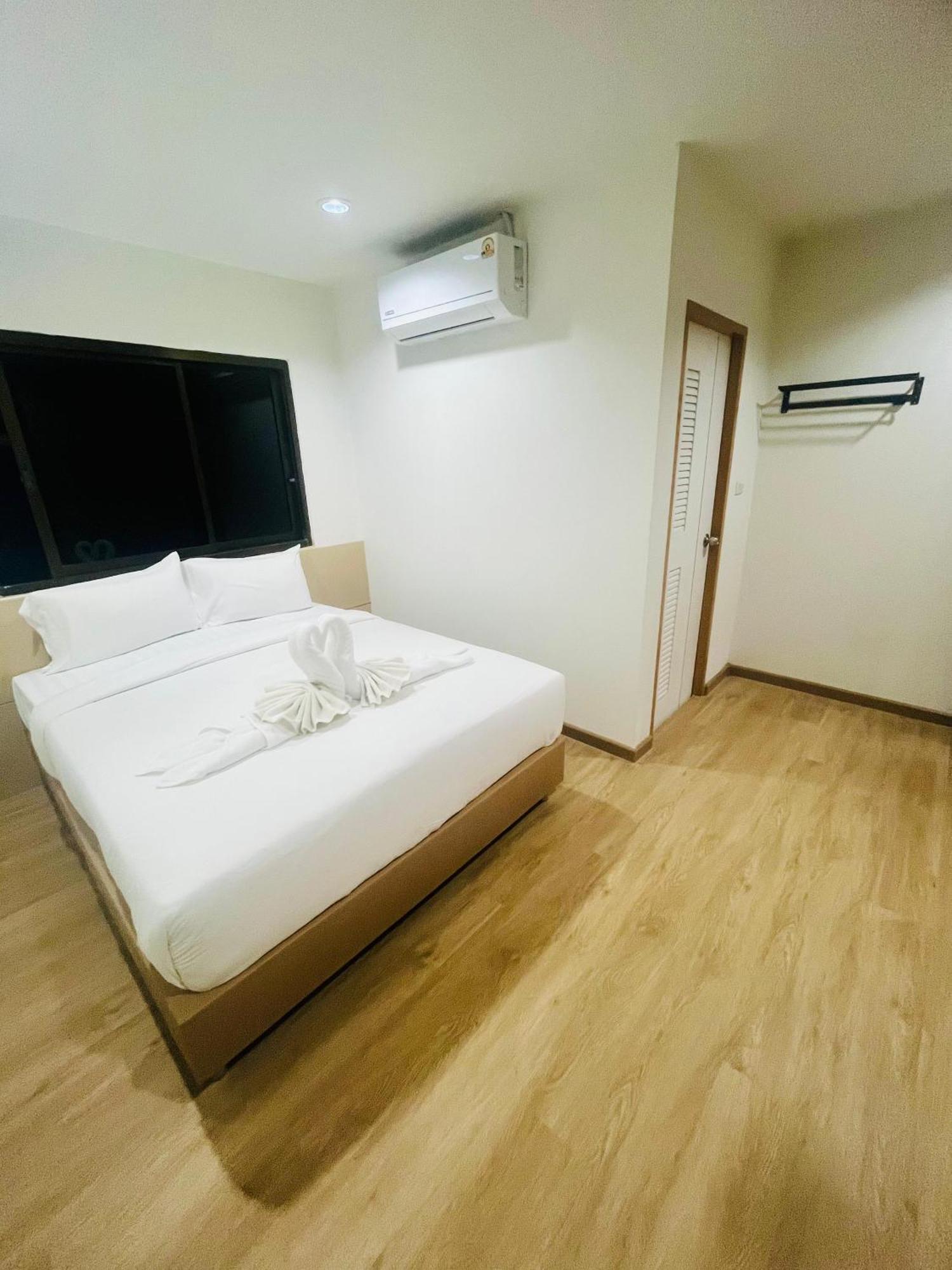 28 Boutique Hotel Patong Extérieur photo