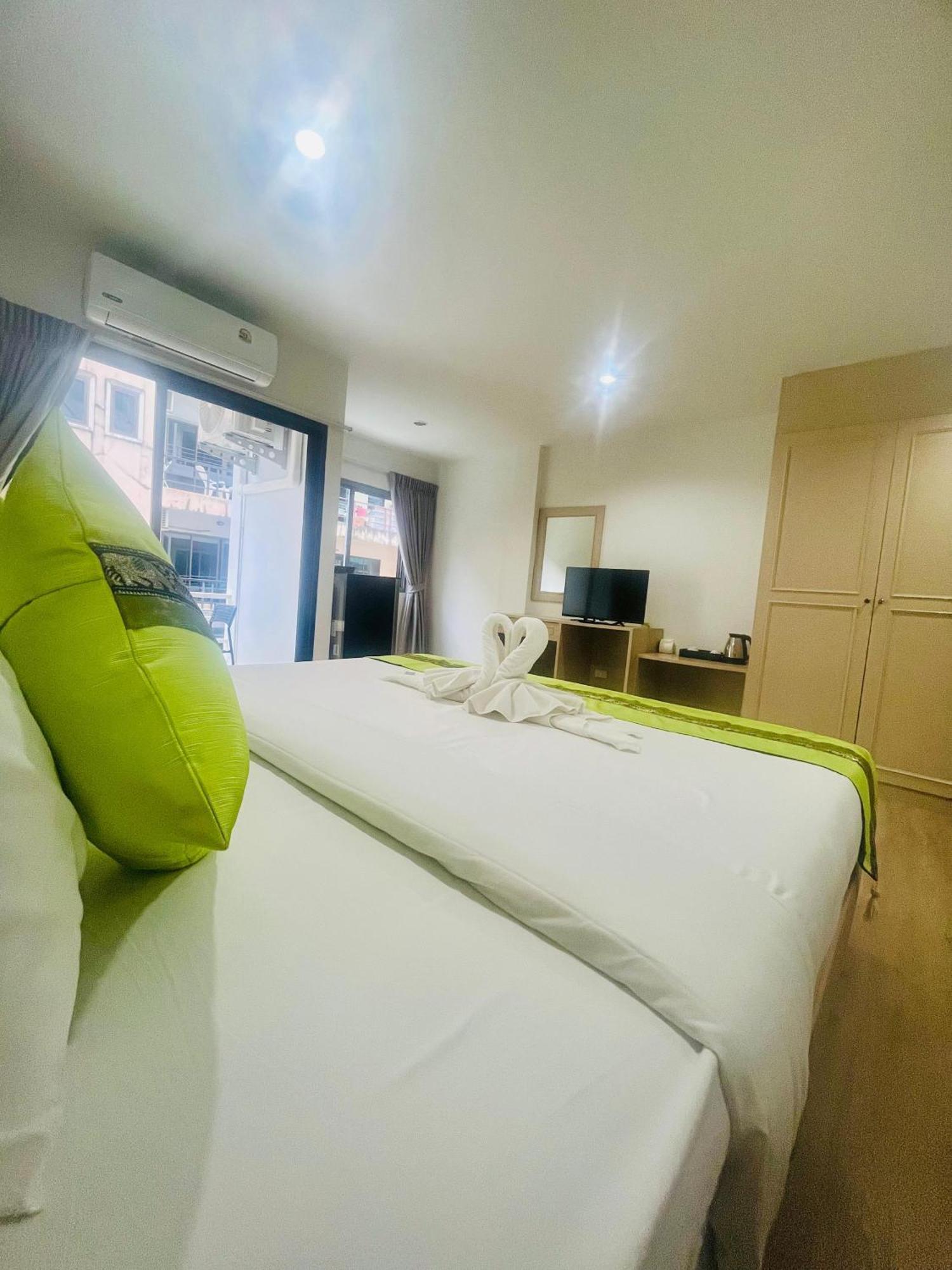 28 Boutique Hotel Patong Extérieur photo