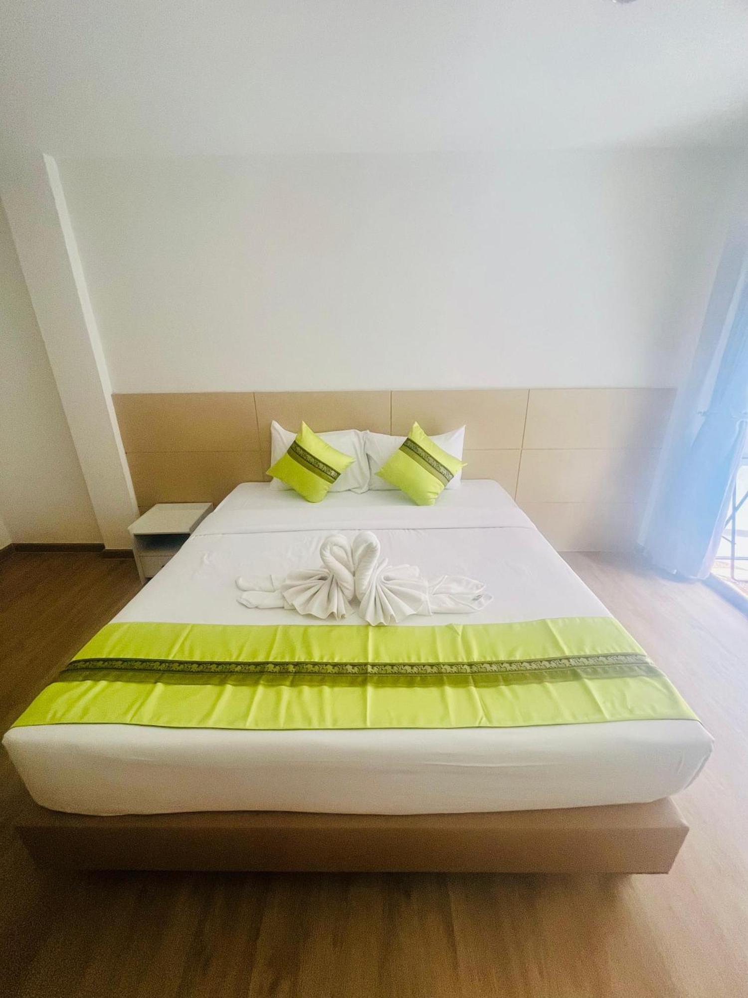 28 Boutique Hotel Patong Extérieur photo