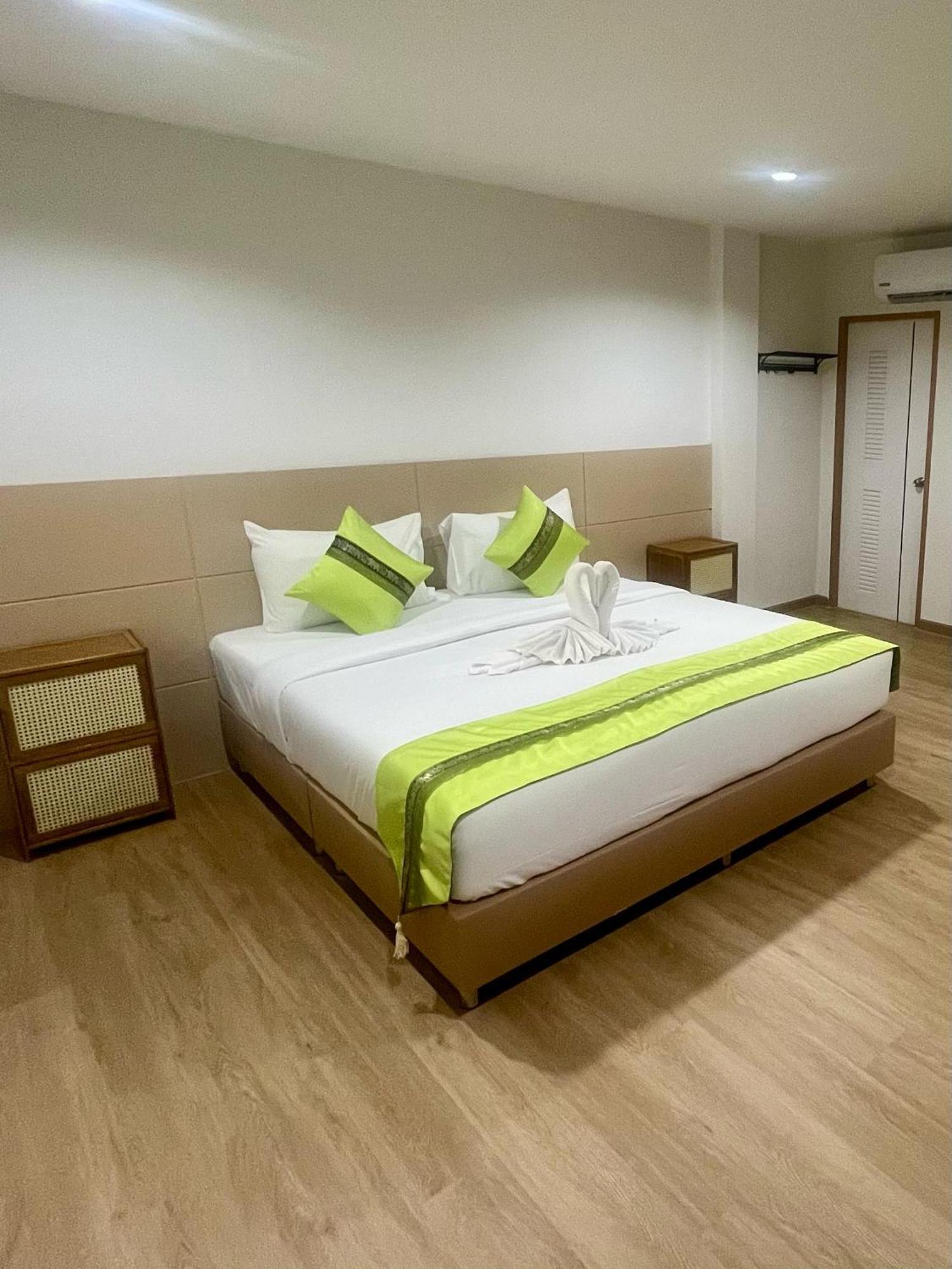 28 Boutique Hotel Patong Extérieur photo
