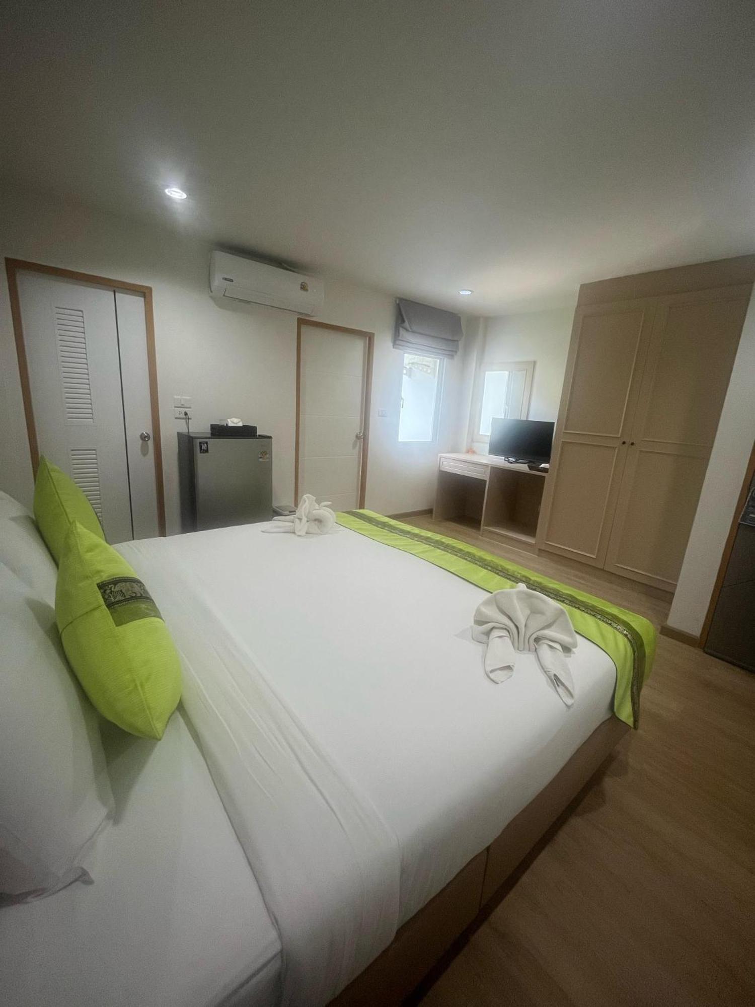28 Boutique Hotel Patong Extérieur photo