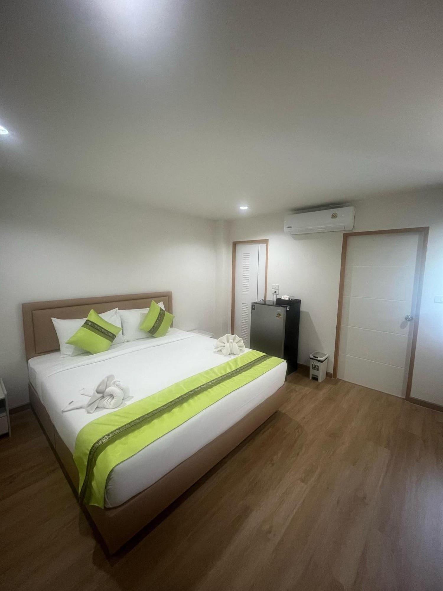 28 Boutique Hotel Patong Extérieur photo